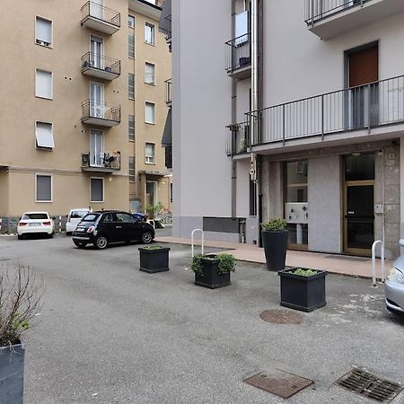Casa J Apartment Como Bagian luar foto