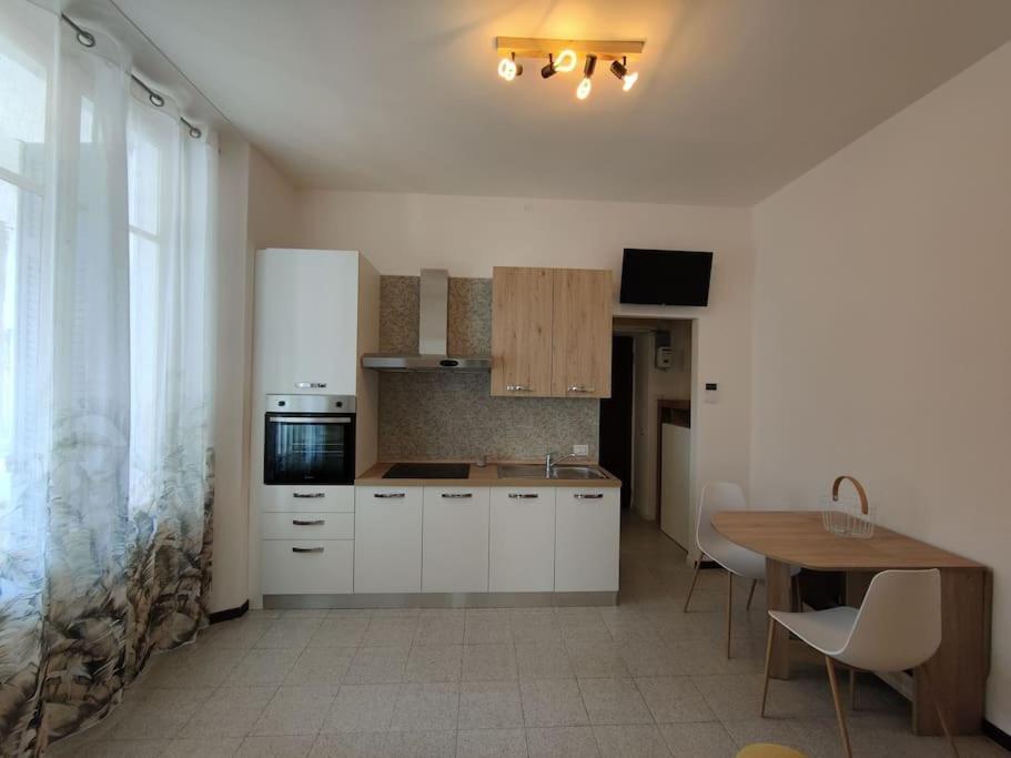 Casa J Apartment Como Bagian luar foto
